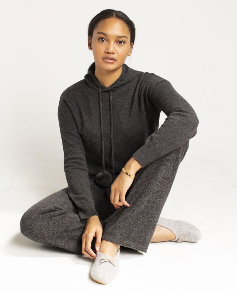Quinn Cashmere Blowout Sale, New York 