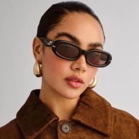 Le Specs Online Sample Sale